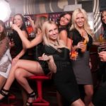 Things To avoid When Choosing Up Women in Bars and Nightclubs